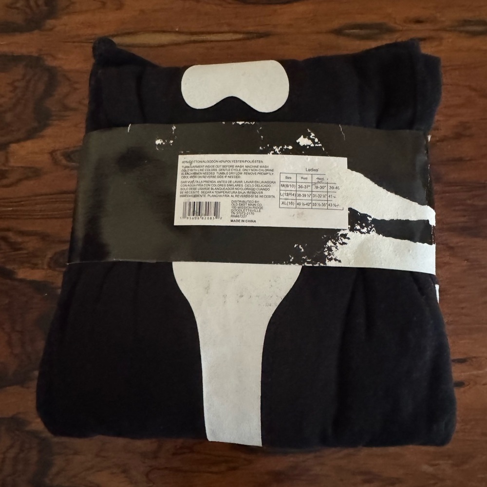 Ladies' Glow-in-the-Dark Halloween Skeleton Two Piece PJ Set - Picture 4 of 8